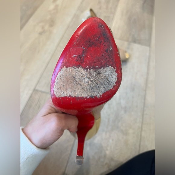 Christian Louboutin Fetilo 120 Patent Leather Calf/Fishnet Heal in size 37.5 - Picture 9 of 16